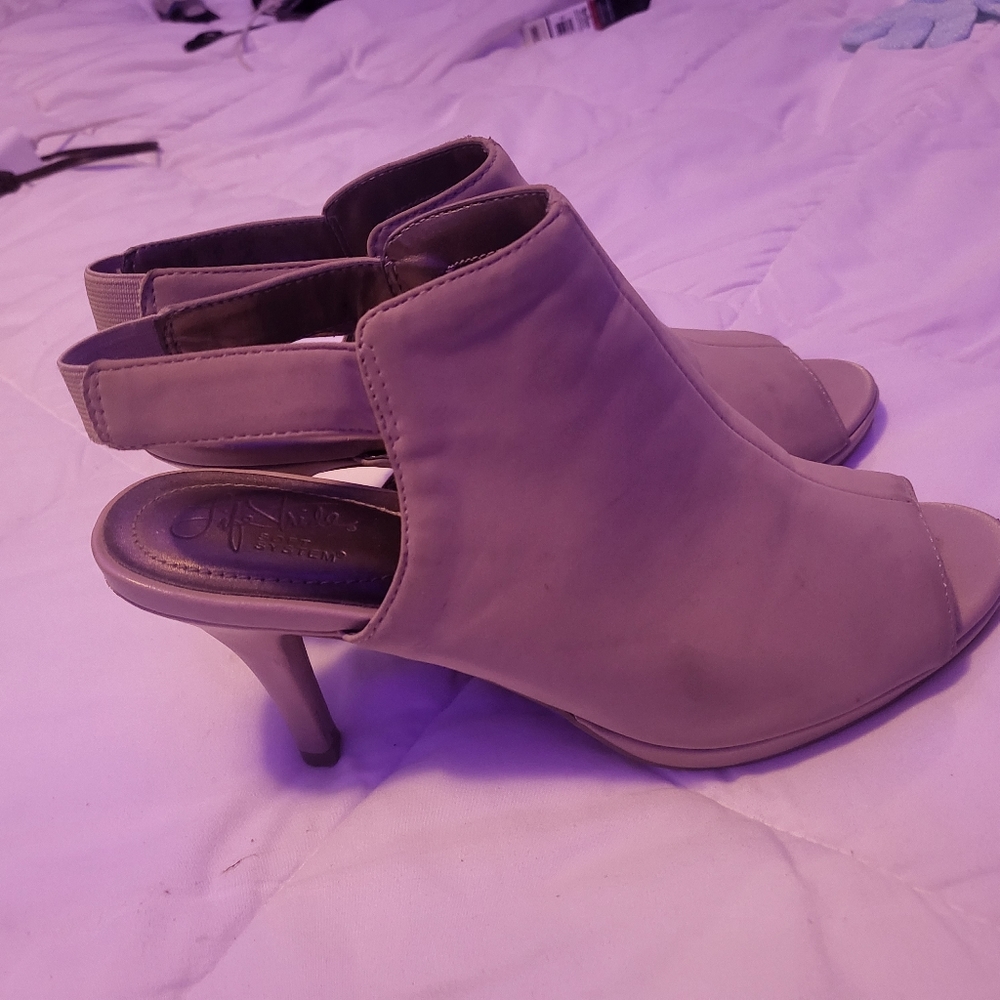 Heel slip ons